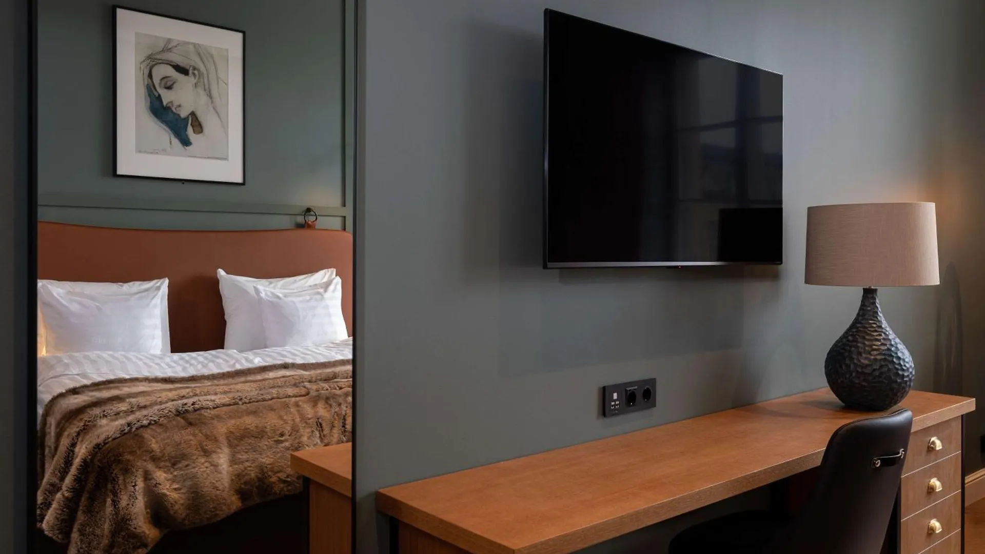 **** Hotel Scandic Grand Central Helsinki Finland