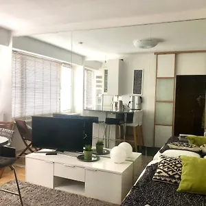 Apartment Kamppi Sweet 07